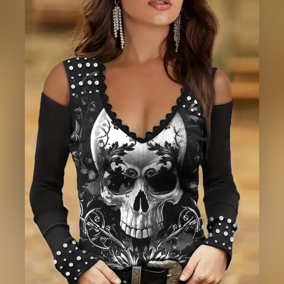 NWOT Womens Skull Cold Shoulder Studded Top Size M Gothic Rock Punk V-Neck Shirt - Picture 9 of 10